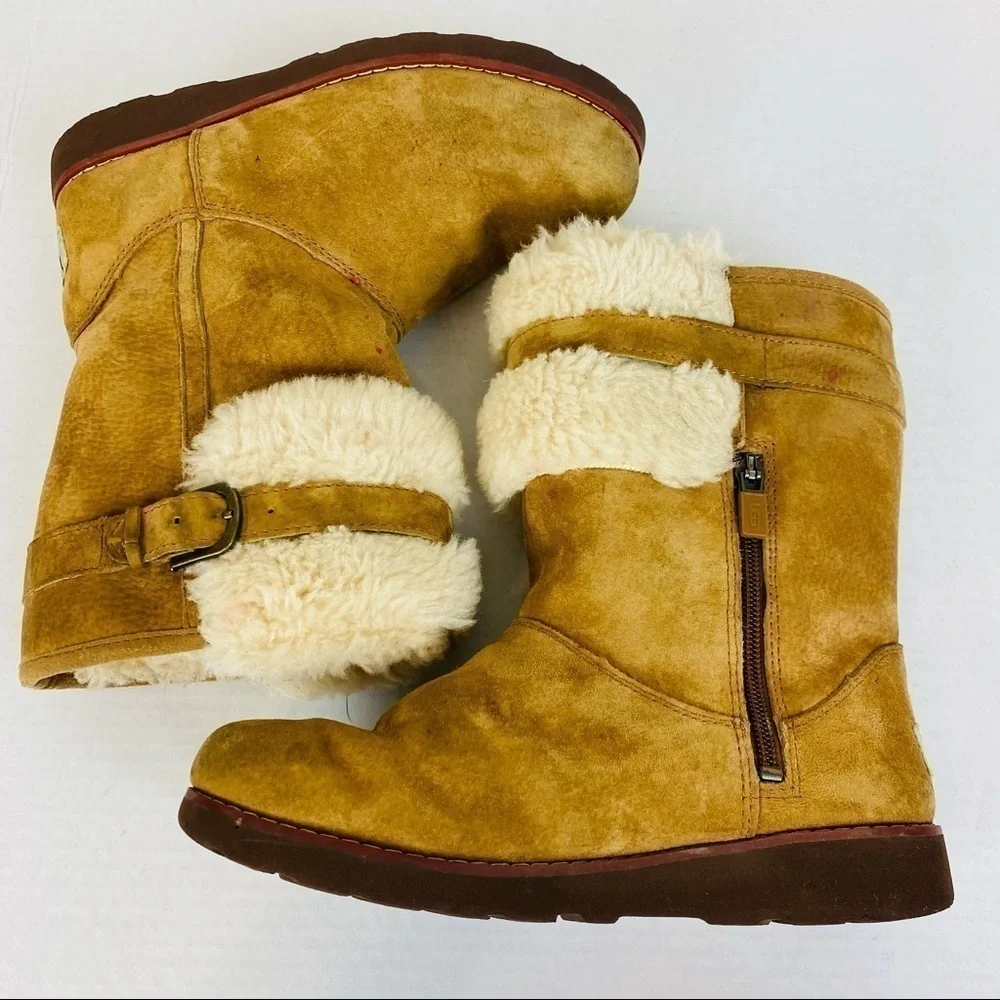 UGG Sherpa Lined Buckle Boots Size 4